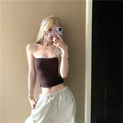 邻居大战2:姐妹会崛起